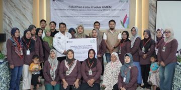 PLN Dampingi UMKM Desa Saing Prupuk Lewat Fotografi Produk