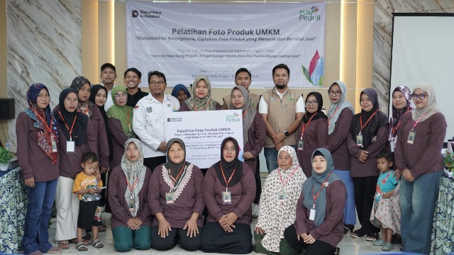 PLN Dampingi UMKM Desa Saing Prupuk Lewat Fotografi Produk