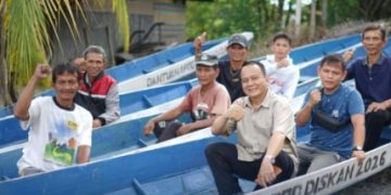 Wabup Bulungan Ingatkan  Nelayan Tak Jual Perahu Bantuan!