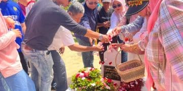 IA KPMKT Makassar Tutup Reuni dengan Ziarah Makam Pahlawan