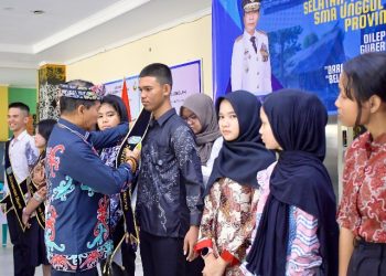 Gubernur Lepas Angkatan Pertama SMA Unggul Garuda, Titip Harumkan Nama Kaltara
