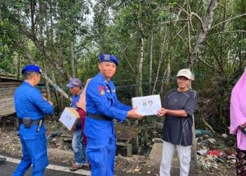 Ditpolairud Polda Kaltara, Salurkan Sembako untuk Warga Pesisir Lewat Bakti Sosial