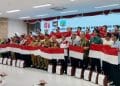 Bagikan 4.000 Lebih Bendera, Gubernur Pastikan Merah Putih Berkibar di Seluruh Sudut Kaltara