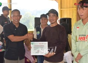 Syarwani Tinjau Agrokompleks Long Buang,  Dukung Regenerasi Petani