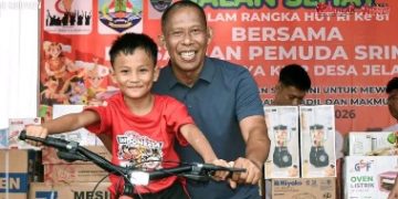 Jalan Santai HUT RI ke-81, Syarwani Tampung Usulan Warga Srimulya