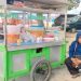 Berkat Kerja Keras, Penjual Es Ini Sukses Kuliahkan Anak Hingga ke Jepang