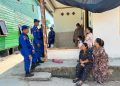 Polisi RW Sambangi Warga Pesisir, Dengarkan Keluhan Ibu-Ibu