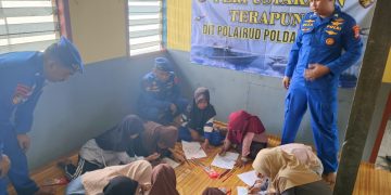 Tak Hanya Sebagai Kapal Patroli, Polairud Sulap Jadi Perpustakaan Terapung untuk Anak Pesisir