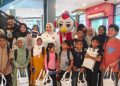 Anggota DPR RI Rahmawati Berbagi Peralatan Sekolah untuk Anak Yatim dan Dhuafa