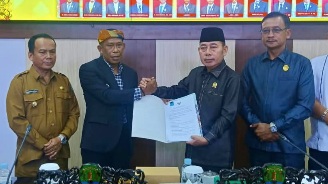 Perkuat Ekonomi dan Tata Kota, Bupati Syarwani Sampaikan 4 Ranperda ke DPRD Bulungan