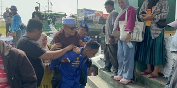 “Polisi Penolong” Beraksi di Pelabuhan SDF Tarakan, Hadir dengan Kepedulian dan Ketulusan