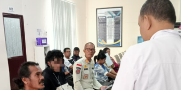 Bantu Akses Layanan Publik, Satpol PP Nunukan Dampingi Pengurusan E-KTP dan BPJS bagi ODGJ